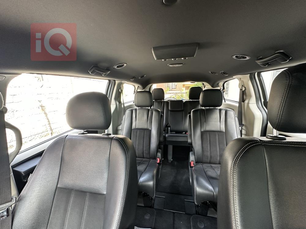 دۆج گراند کاراڤان